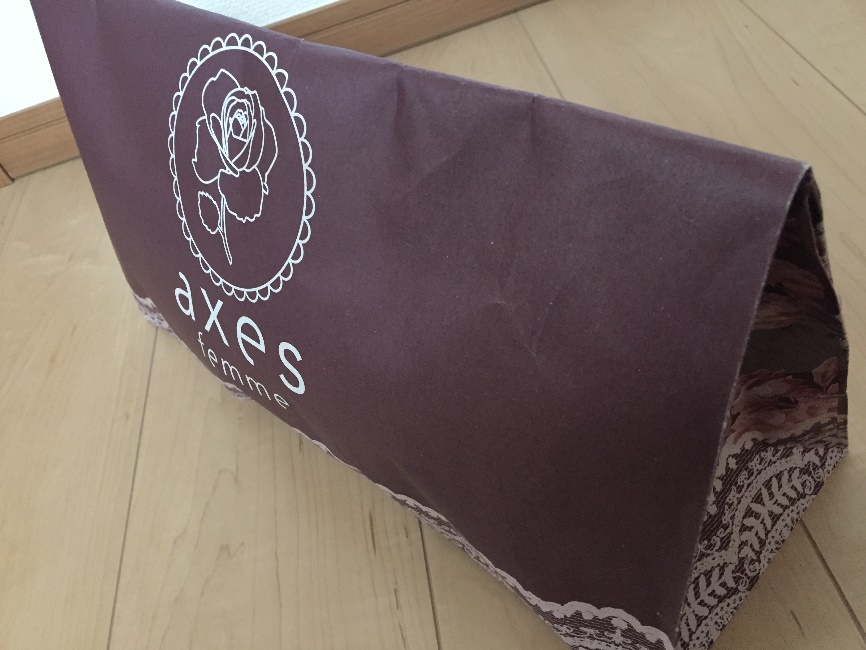 帽子を発送する袋