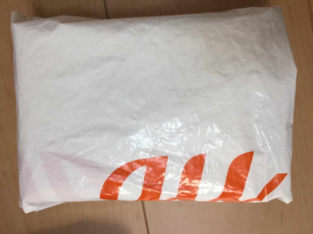 ビニール袋に入った本