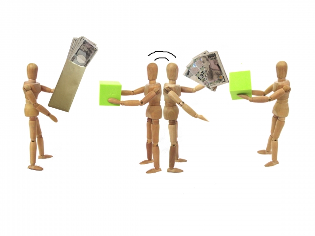 メルカリでマスクを転売する人